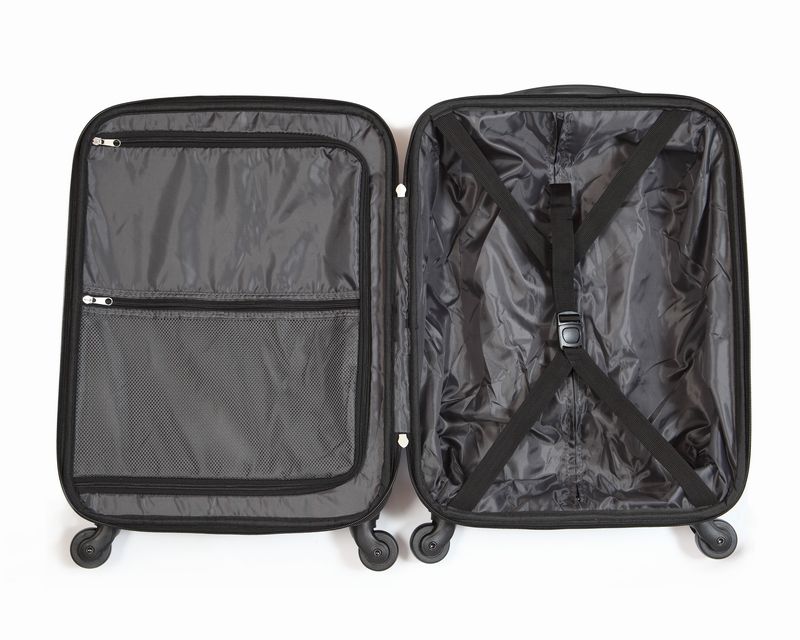 Airline Bags : Shield 4 66cm PP Zippered Spin Black